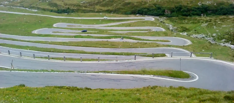 Serpentinen am Splügenpass