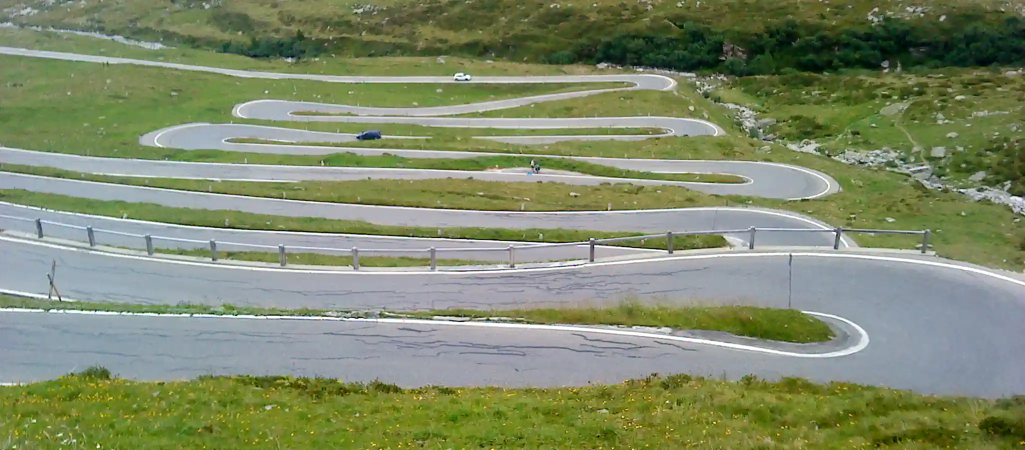 Serpentinen am Splügenpass